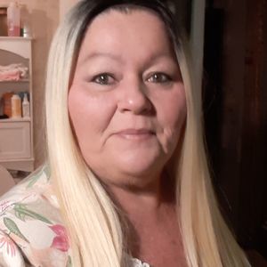 Meet your Posher, Beverly